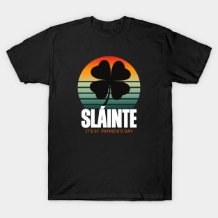 COLORFUL ILLUSTRATIVE RETRO GAELIC SLAINTE T-Shirt